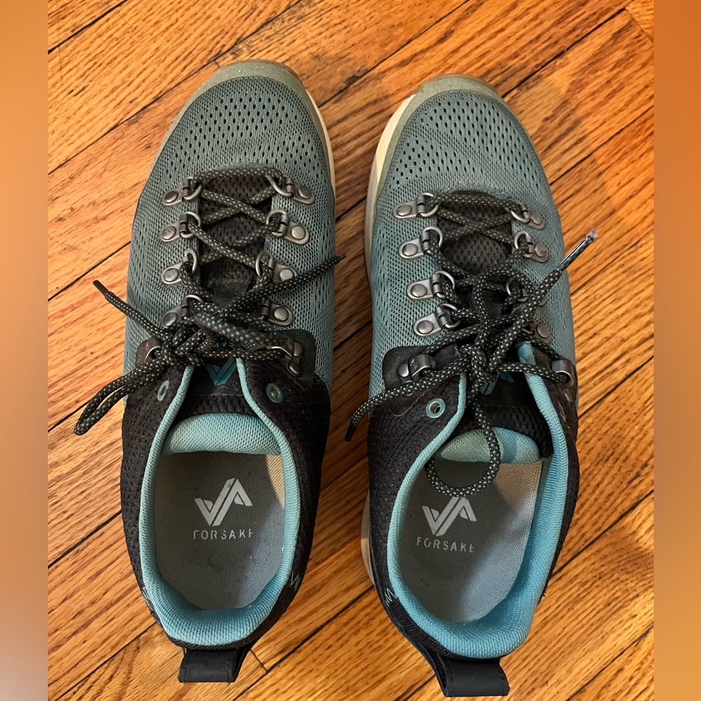 Forsake Thatcher Low Sneakers 
For Women
Size 10